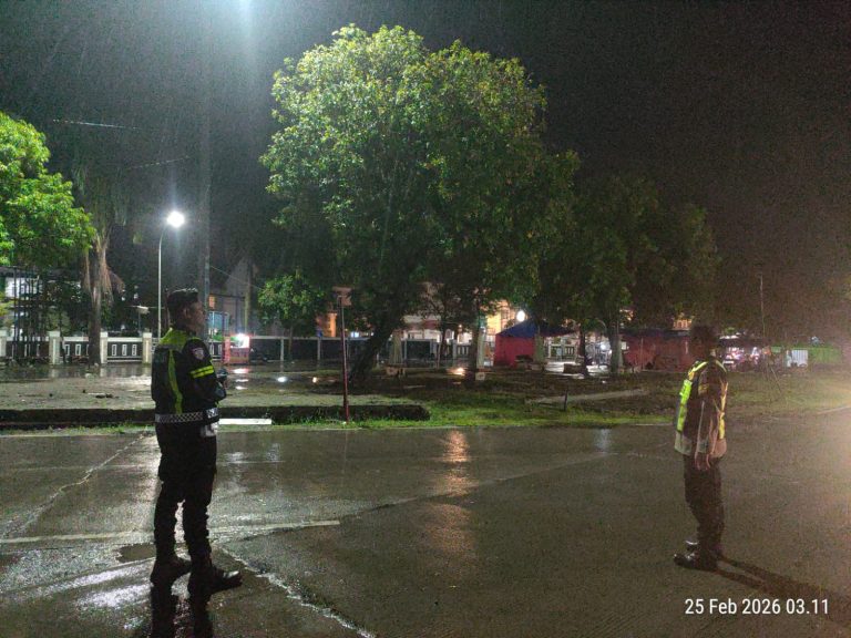 Jaga Kekhusyukan Ibadah Ramadhan, Polsek Cepu Polres Blora Pertebal Pengamanan Lewat Patroli Sahur