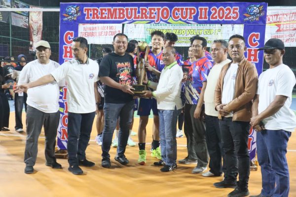 Kapolres Blora Tutup Turnamen Voli Trembulrejo Cup 2, Bojonegoro Juara