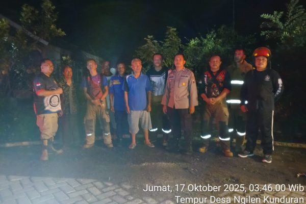 Dini Hari, Rumah Nenek di Kunduran Blora Ludes Dilalap Api Diduga Akibat Korsleting Listrik