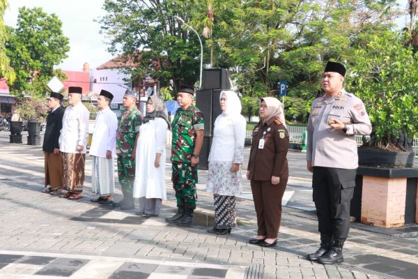 Blora Gelar Apel Hari Santri, Kapolres AKBP Wawan Andi Susanto Tegaskan Dukungan Polri