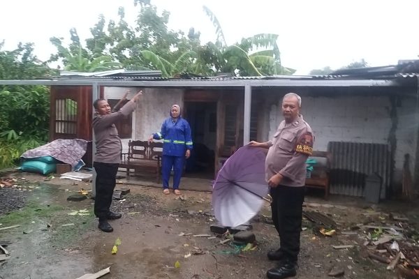 Diterjang Angin Puting Beliung, Lima Bangunan di Kedungtuban Blora Rusak
